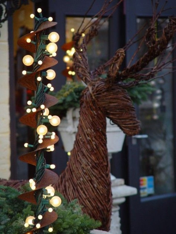 guirlandes-lumineuses-Noël-extérieur-cerf-branches guirlandes lumineuses de Noël