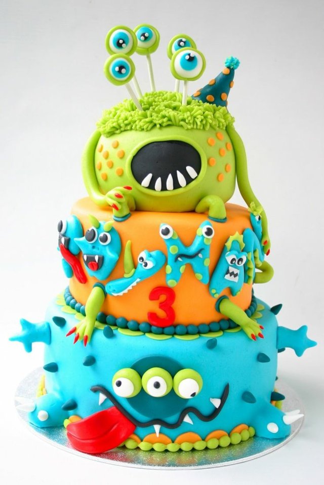 gâteau d'anniversaire monstres cie enfant vert