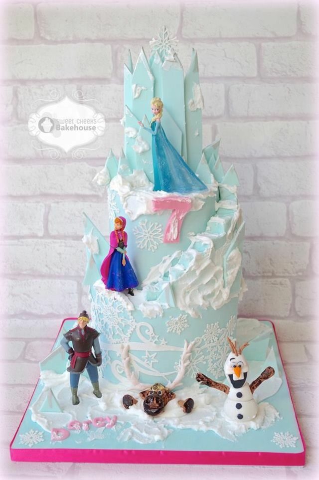 gâteau d'anniversaire montagne glace bleu blanc