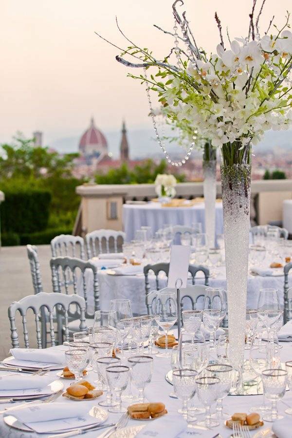 haut vasse fleurs blanc table decoration