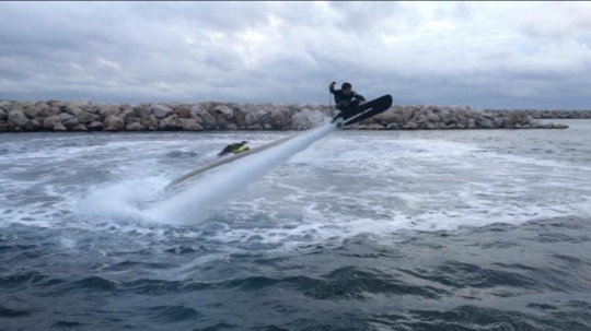 hoverboard jet eau ski vol sport