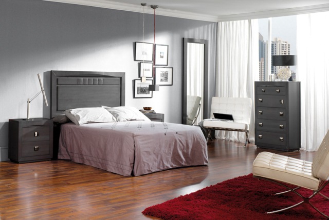 idées-déco-chambre-coucher-couleurs-naturelles-mobilier-gris-parquet-tapis-rouge-murs-gris