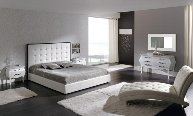 idées-déco-chambre-coucher-couleurs-naturelles-tête-lit-blanche-mobilier-ensemble-blanc-chaise-longue-confortable-linge-lit-gris-clair idées déco chambre à coucher