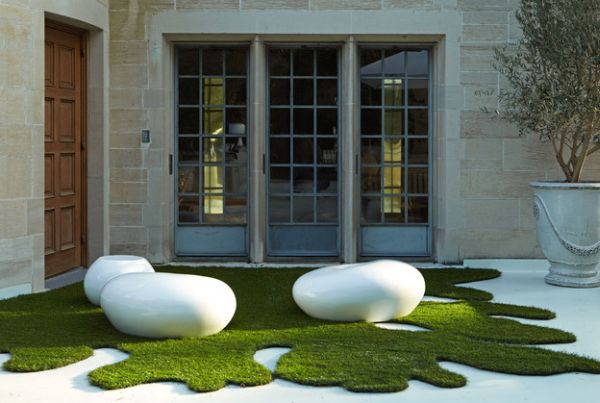 installation artistique blanche jardin aménagement