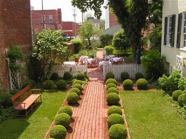 jardin dans cour interieure