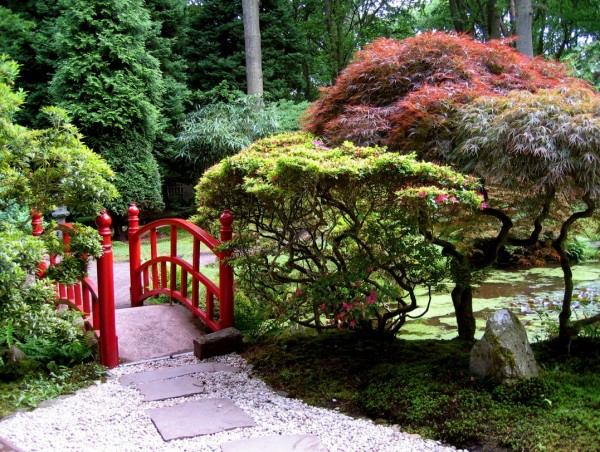 jardins japonais pont rouge étang