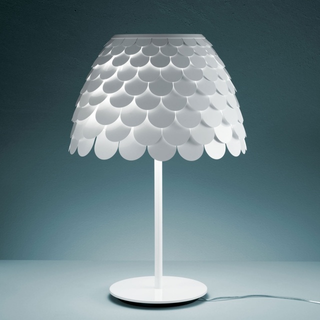 lampe-poser-design-Fontanaarte-Carmen-Serrano
