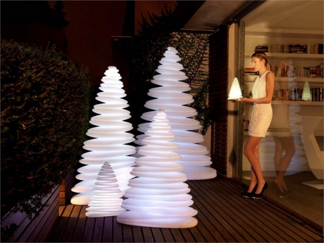 luminaire-LED-Chrismy-lampe-poser-blanches-terrasse-taille-différente