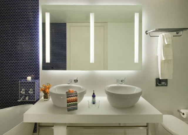 luminaire-salle-de-bains-idée-originale-vasques-porcelaine-ronde