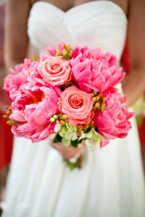 magnifique bouquet mariage roses fuchsia