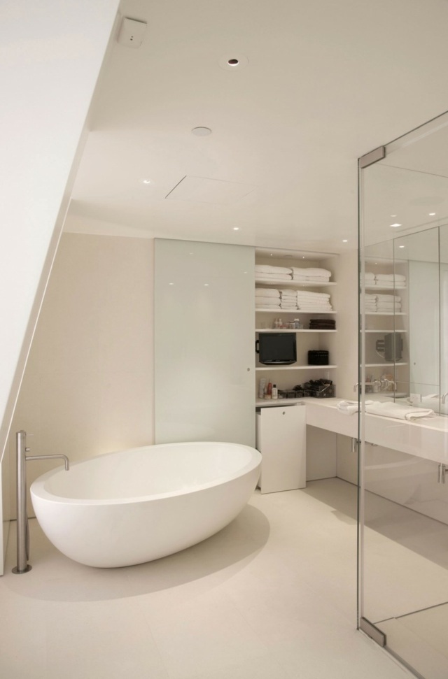 maison loft ny salle bains verre baignoire luxe