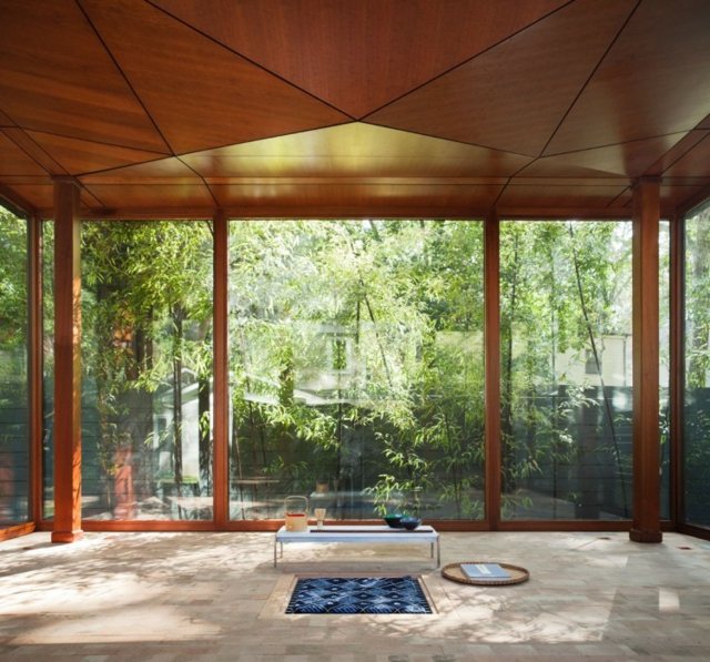 maison meditation design bois verre