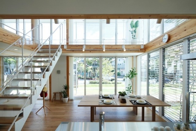 maison de style japonais minimaliste aire-ouverte