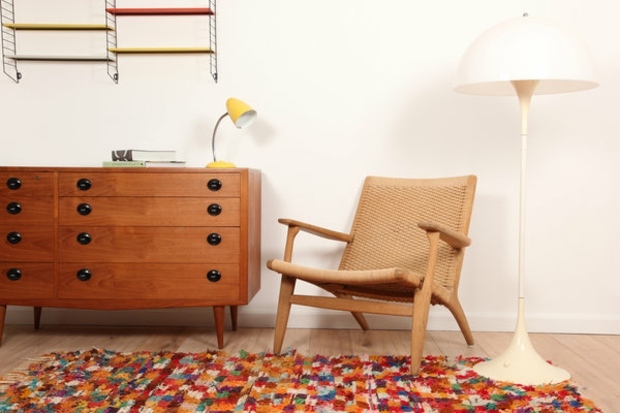 mobilier scandinave fauteuil bois enfilade emblème