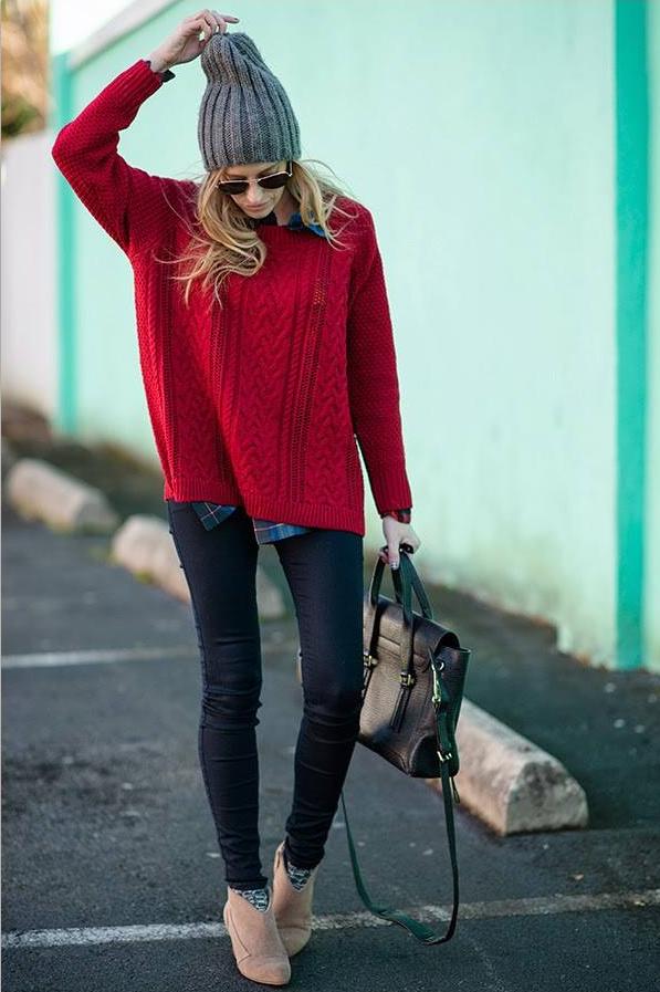 mode-automne-2014-couleur-tendance-rouge-pull-rouge-bonnet-gris-jean-slim mode automne 2014