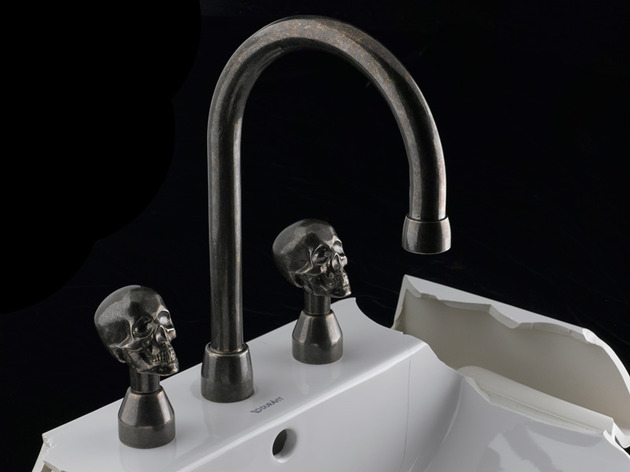 Un robinet design à couper le souffle  tête morts noir chrome 
