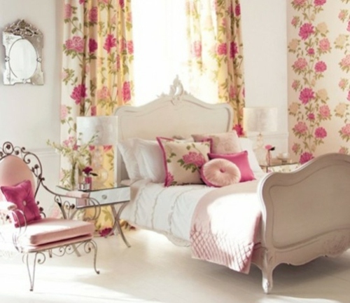 papier peint rideaux motifs floraux couleur rose