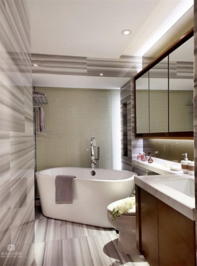 peinture-salle-bains-petite-murs-carrelage-blanc-gris-baignoire-grande-blanche peinture salle de bains
