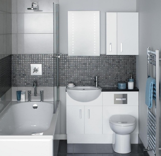 petite salle de bain design moderne mosaïque grise