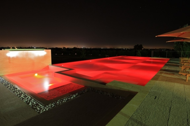 piscine design lumiere integree