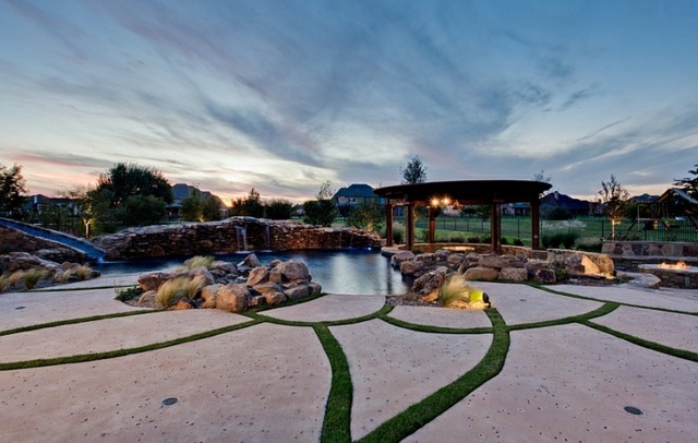 piscine naturelle patio jardin