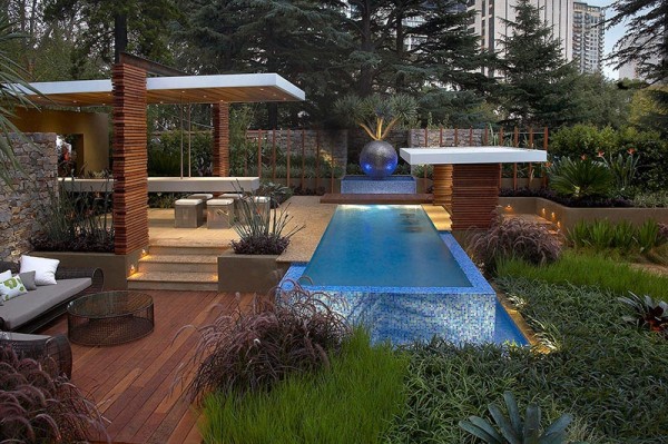 piscine éclairée jardin dynamique