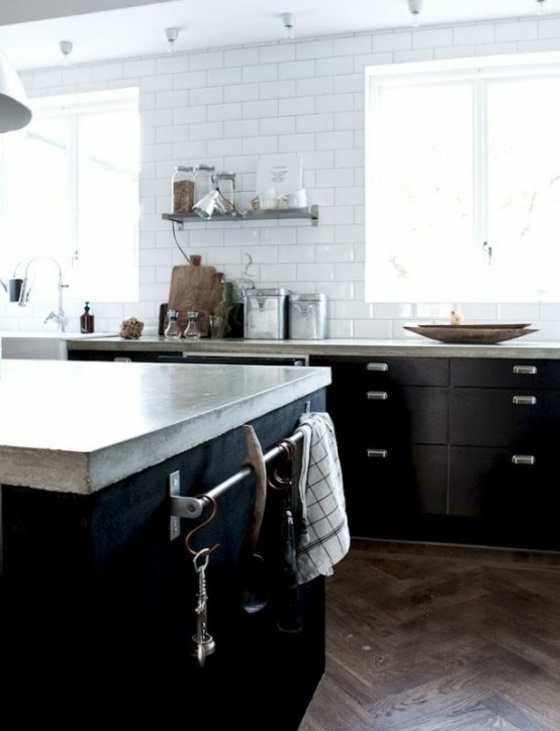 plan travail cuisine moderne carreau blanc placard noir beton