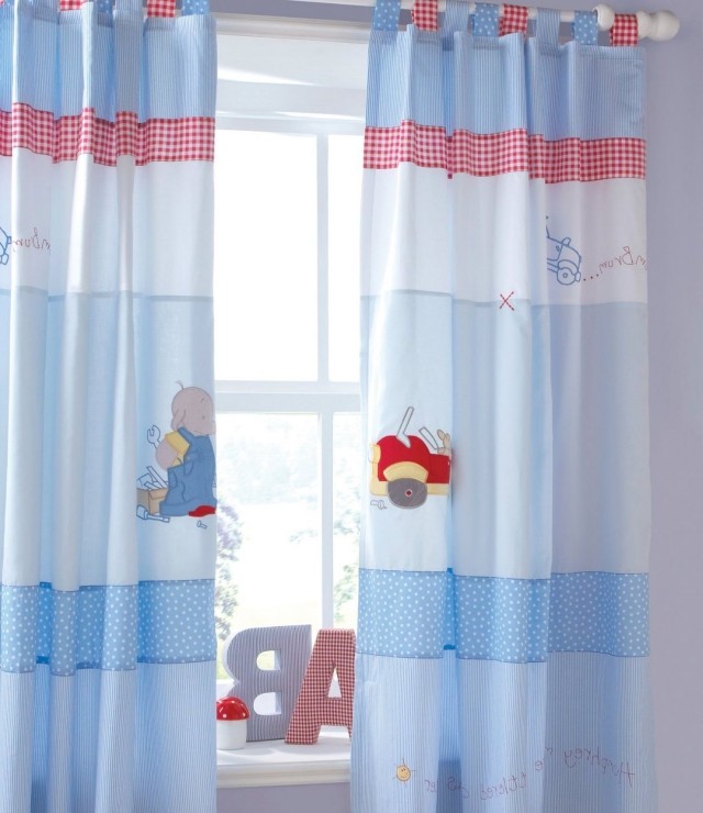 rideaux-chambre-bébé-idée-originale-couleur-bleue