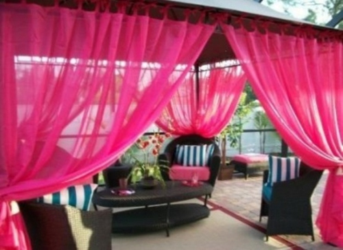 rideaux couleur rose meubles rotin jardin feminin
