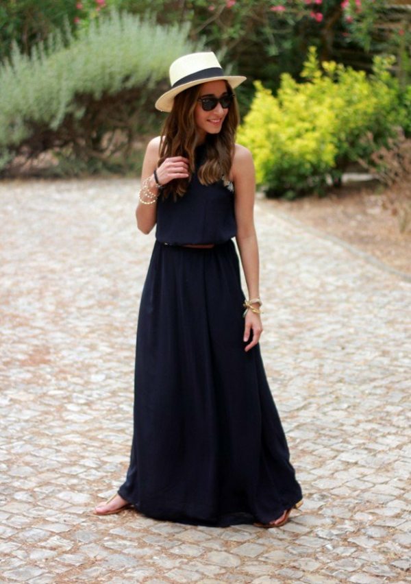 robe noire longue moderne