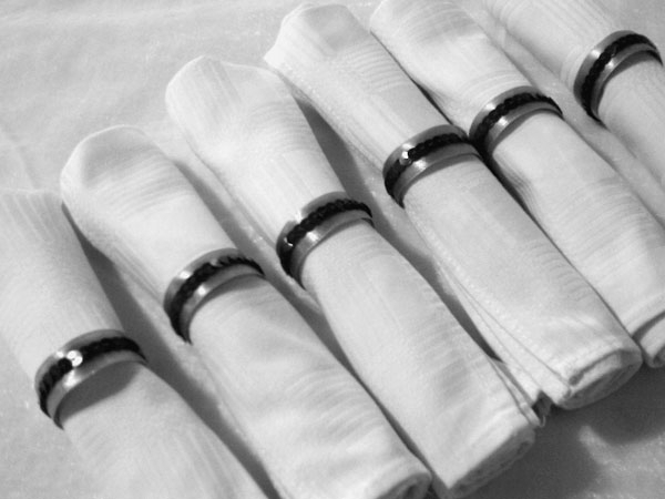 Ronds de serviette métalliques anneau masculine déco