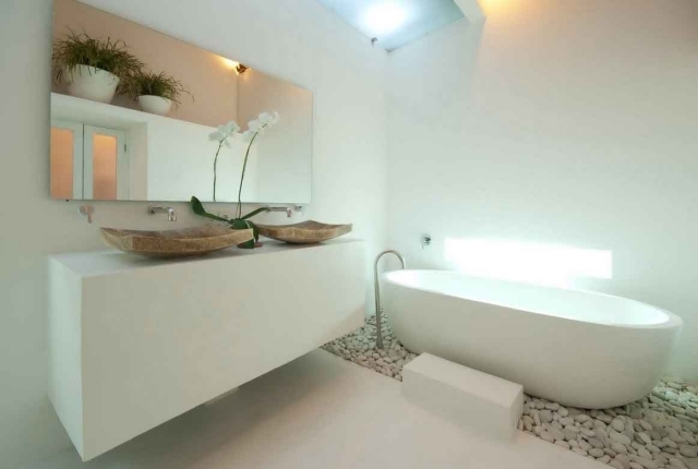 salle de bain zen pure-blanche-harmonieque-galets