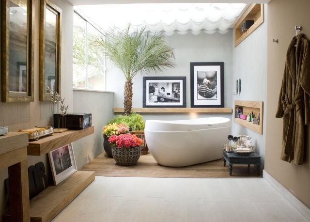 salle-bains-design-naturel-plantes-fleurs-mobilier-bois salle de bains design