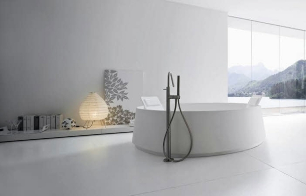 salle de bain design minimaliste blanche