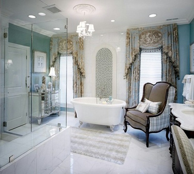 salle de bain style baroque couleurs pastel