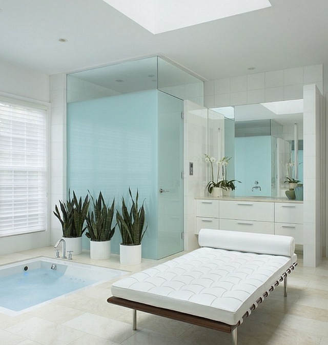 salle de bains spa design van der rohe blanc bleu clair