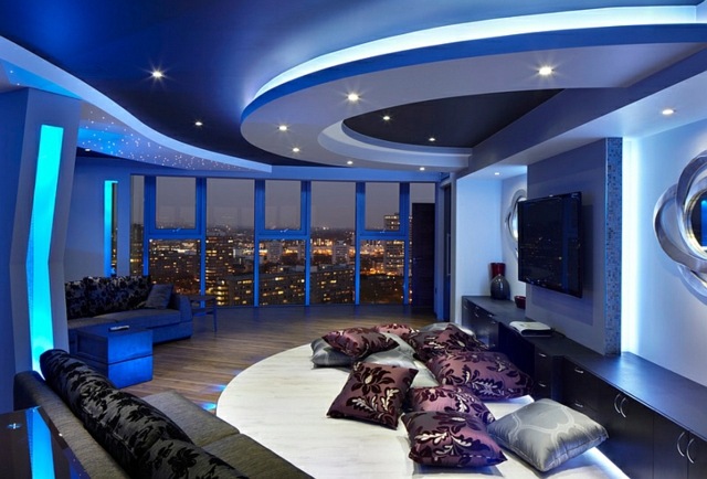 salle sejour moderne kitsch coussin tele eclairage bleu
