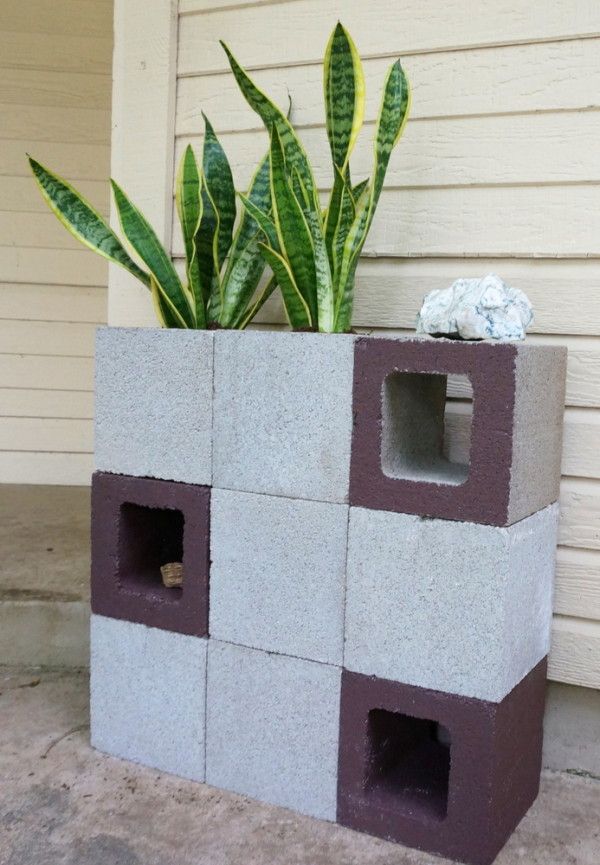 salon plein air diy pot fleurs parpaing beton cube