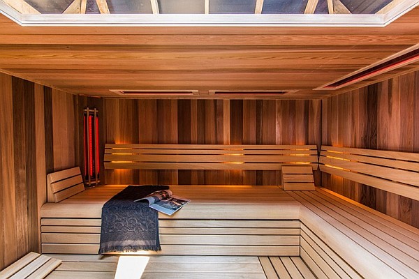 sauna villa luxe aménagement