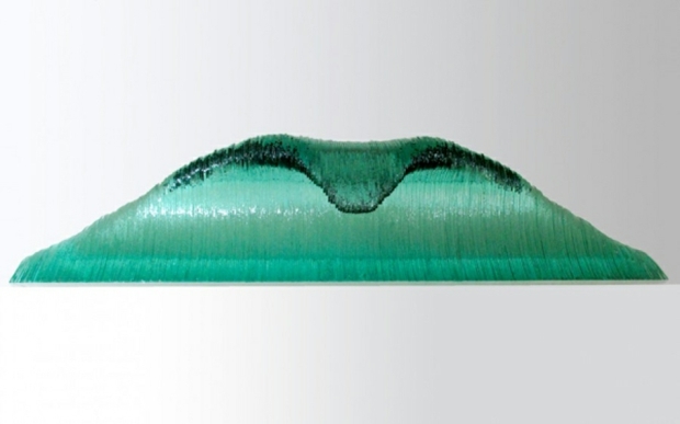 sculpture en verre par Ben Young passioné de surf