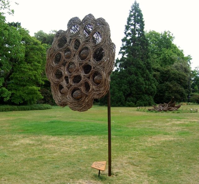 sculpture fleur saule