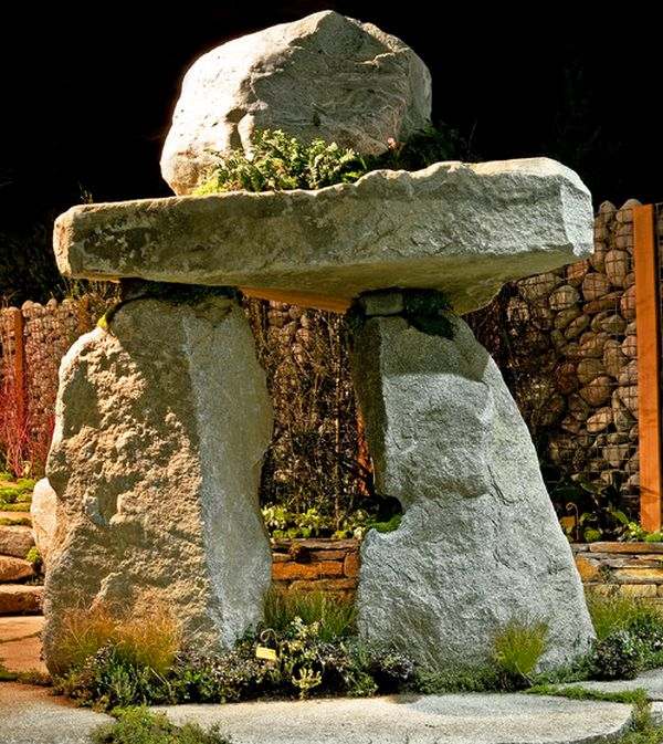 sculpture pierre extérieur grande