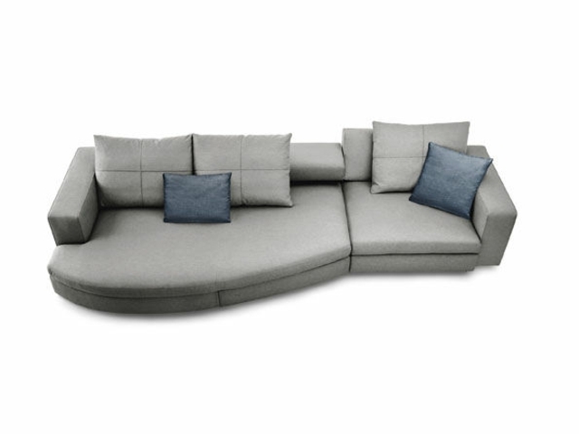 sofa sectionnel gris Hennes Wettstein
