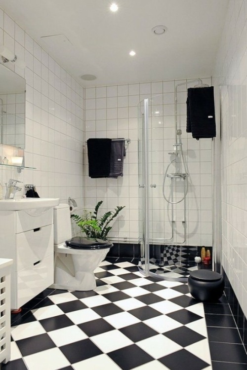 sol carrelage noir blanc salle bains