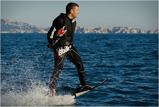 sport aquatique ete extreme jet ski mer