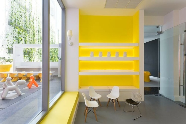 superbe interieur mur accent jaune