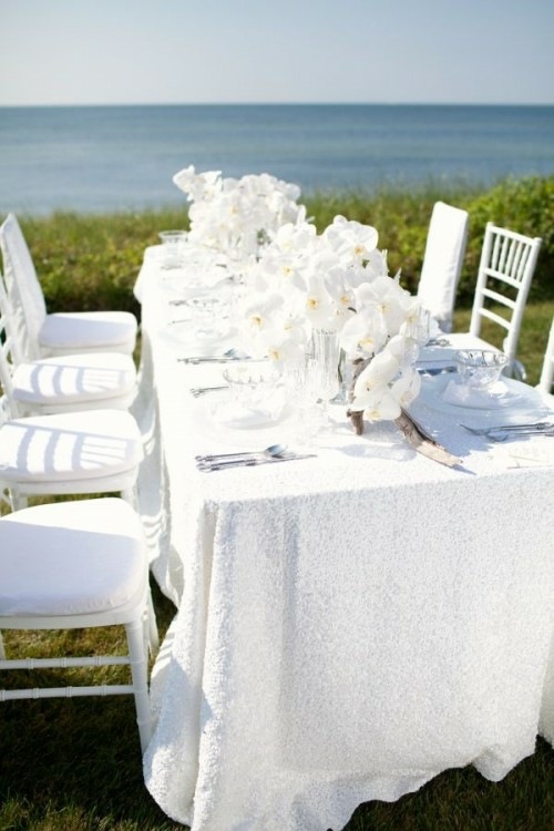 superbe table au soleil blancheur absolue