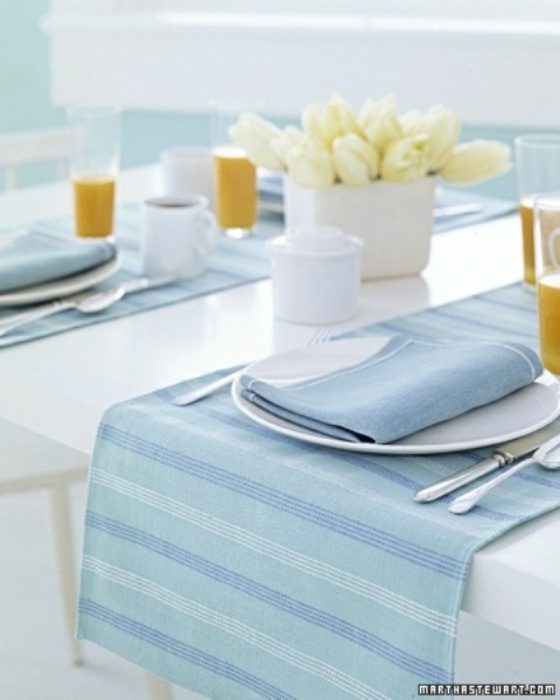 table bleu blanc deco