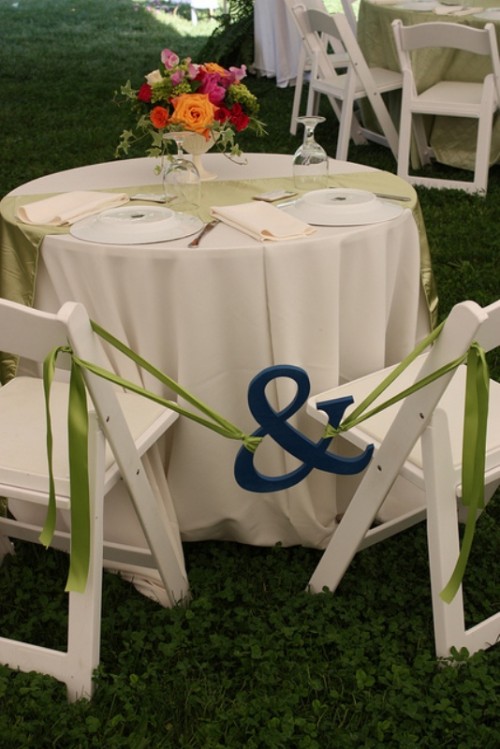 table des maries esperluette bandeau vert nappe blanche