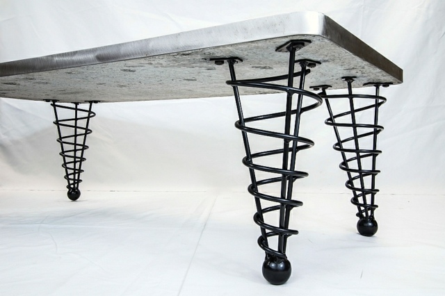 table design pied metal spirale cafe